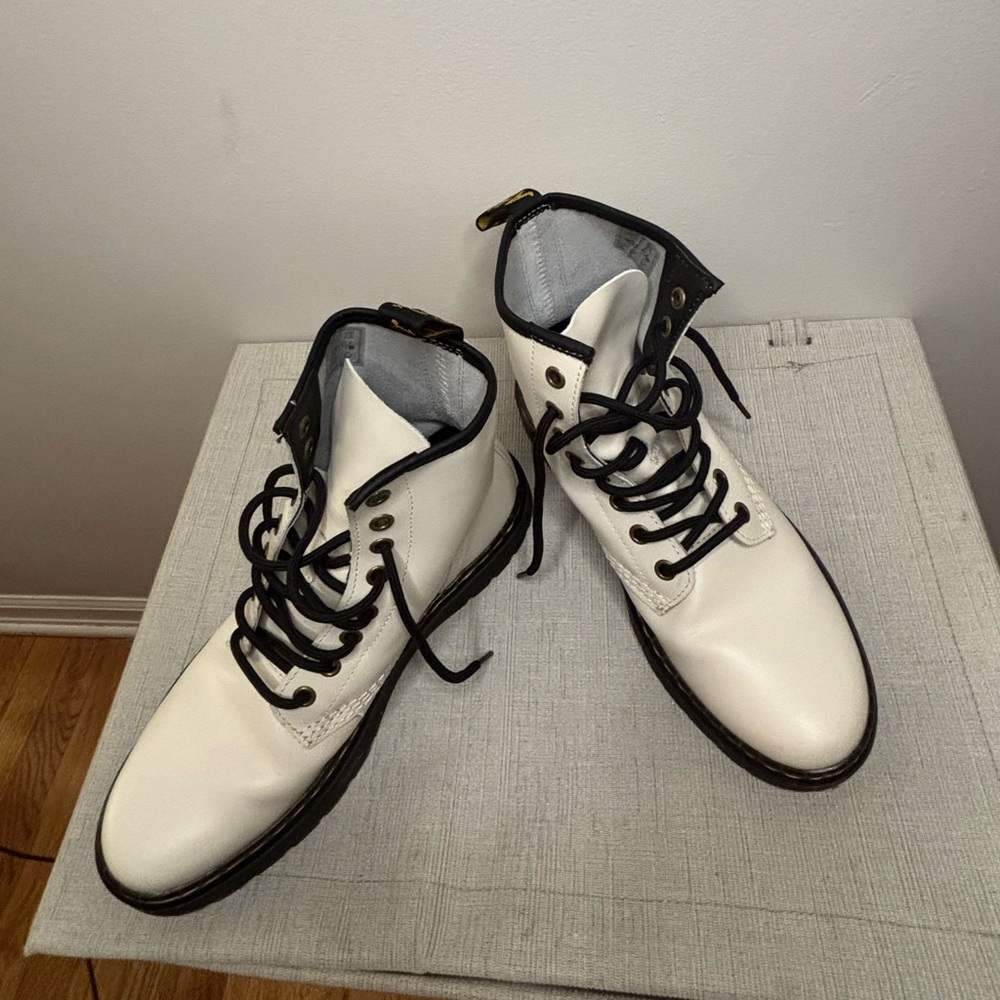 Doc Martens Combat Boots - Picture 4 of 5